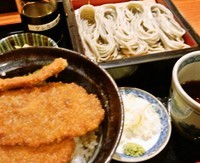 「タレカツ丼とへぎそばのセット(850円)」@へぎそば こんごう庵 御徒町店の写真