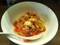 「※【試作品】まぜそば冷やしトマト＋ビール2本」@ラーメンアキラの写真