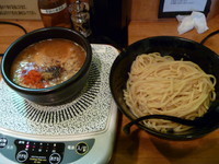 「つけ麺　４００ｇ（タマネギ増し＋にんにく）　８００円」@つけ麺専門店 麦田の写真