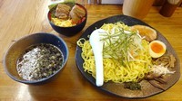 「かつおつけ麺（800円）＋角煮丼小（300円）」@らの字の写真