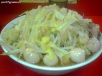 「小ラーメン豚入り+うずらの卵　850円」@ラーメン二郎 茨城守谷店の写真