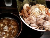 「大つけ麺（400g）+特製（味玉）　（ニンニクマシ脂からしマ」@大盛軒の写真