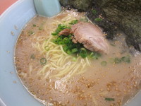 「朝ラーメン390円」@ラーメン山岡家 笛吹店の写真