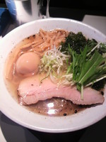 「味玉塩そば850円+青さ海苔100円」@SOBAHOUSE金色不如帰の写真