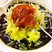 「どど黒ジャイ麺Z+チリソーストッピング」@剛田製麺店 太田店の写真