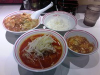 「半ラーメンセット（北極，蒙古）830円，定食170円」@蒙古タンメン 中本 目黒店の写真