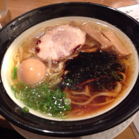 「なにわブラック+味玉」@金久右衛門 梅田店の写真