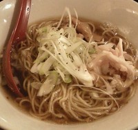 「鯛ニボらーめんハーフ（550円）」@立ち呑み居酒屋 金町製麺の写真