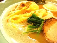 「ガラ炊き鳥白湯 650円」@いち〇の写真