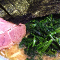 「ラーメン大+キャベチャ+ほうれん草+半ライス」@横浜らーめん 寿三家の写真