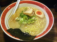 「とんこつラーメン(600円)」@みぞのくち野郎の写真