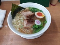 「創作黄金ラーメン 比内×赤鶏withフレッシュ三元豚」@MENYA 食い味の道有楽の写真