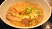 「背脂らーめん醤油＋大盛（８００円）」@背脂らーめん宮本の写真