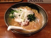 「鐙らぁめん」@麺や 鐙 本店の写真