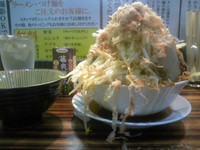 「豚W辛みそラーメン」@ラーメン・つけ麺 笑福 大阪西中島店の写真