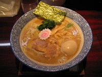 「鶏魚介らーめん（味玉付き）：730円」@麺屋まるの写真