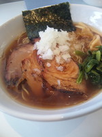 「GLITTER醤油￥700　チャーシュー￥１００」@麺 GLITTERの写真