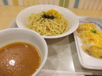 「冷やしつけ麺（＋チーズ明太餃子＋アイスコーヒー）」@長崎ちゃんぽん リンガーハット イオンモール高崎店の写真