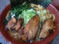 「らーめん（650円）」@熟成鶏醤油らーめん 上弦の月の写真