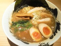 「特製中華そば」@麺屋 みちしるべ 二子玉川本店の写真