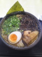 「醤油とんこつラーメン（麺カタメ）　７００円（大盛り無料）」@熊本ラーメン 黒龍 イオン津田沼店の写真