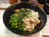 「油そば　醤油　並盛（160g）」@麺や 克の写真