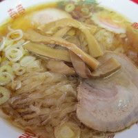 「青竹手打ちラーメン（５５０円）」@岡崎麺の写真