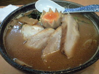 「特製味噌らーめんデラックス（980円）」@創作味噌らーめん れんげ屋の写真