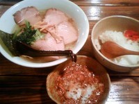 「塩チャーシューメン+チキン煮込みカレー」@ごきげん鳥の写真