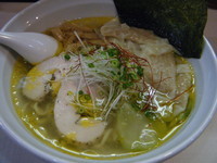 「塩ワンタン麺900円」@桜台らぁ麺 美志満の写真