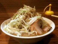 「大ラーメン」@ラーメン神豚 関東学院前店の写真