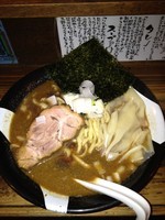「煮干ラーメン」@すごい煮干ラーメン凪 新宿ゴールデン街店 本館の写真