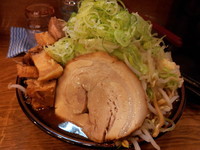 「【１０食限定】鶏郎（チーロウ）大盛８００円+へた肉５０円」@麺処 慶の写真