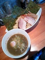 「とろろ昆布つけ麺７５０円+海苔(ｸｰﾎﾟﾝ)」@麺屋 騎士の写真