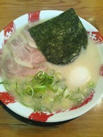 「温泉玉子ラーメン」@長浜豚骨ラーメン 一番軒 総本家の写真