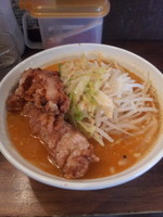 「鷹の爪ラーメン、プチ唐」@旨辛ラーメン 表裏の写真