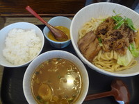 「牛肉つけそば（中）＋カレーの素＋サービスライス＋炙り焼豚」@麺 ten しばふの写真