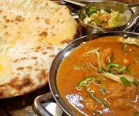 「辛口チキンカレーセット＋チーズナンに変更」@シャンティ 北店の写真