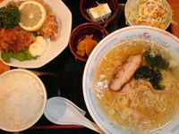 「からあげＢセット　９００円」@摩天楼の写真