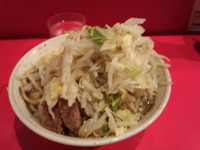 「ラーメン600円　ﾆﾝﾆｸ野菜」@ラーメン二郎 府中店の写真