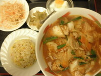 「地獄メン＋ミニ炒飯セット　「780円＋300円」」@中華料理 吉民の写真