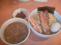 「つけ麺+辛味（えび）+クーポンで味玉 750+50円」@麺家 一鶴の写真