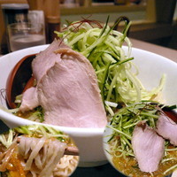 「ゴールドトマトの冷やし中華 900円」@麺や 七彩 東京駅の写真