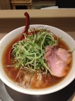 「冷やし（醤油）８５０円」@麺や 七彩 東京駅の写真