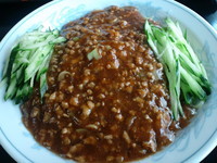 「ジャージャー麺　680円」@謝謝の写真