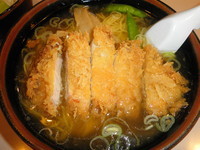 「とんかつラーメン　１０３０円」@レストハウス 国界の写真
