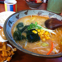 「味噌ラーメン（¥20カンパでメンマ、味玉／麦めし一杯無料）」@味噌一 常盤台店の写真