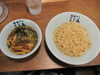 「一番搾り（中盛あつもり） 750円」@東京煮干中華そば 三三㐂 大森の写真