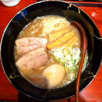 「煮干豚味玉らあめん」@小杉らぁめん 夢番地の写真