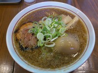 「もろみ醤油ラーメン（味玉付）＋替玉　750＋100＝850円」@麺屋たつみ 喜心 狭山店の写真